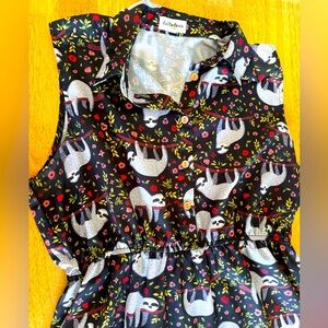 Cute Sloth Dress! Great shape with zero stains. XXL